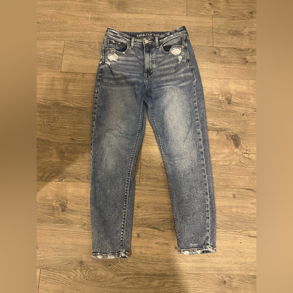 American Eagle Mom Jeans